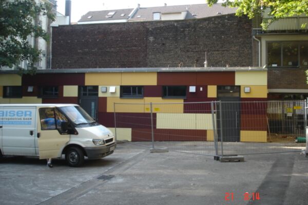 HPL Fassade Klebebefestigung