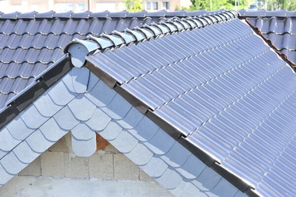 Steildach mit Tonziegeln