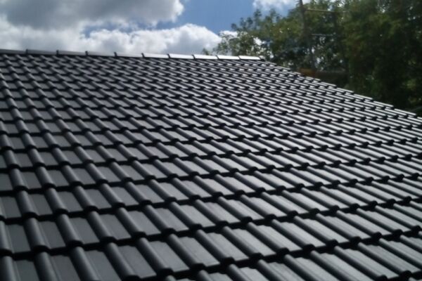 Steildach Eindeckung fertig